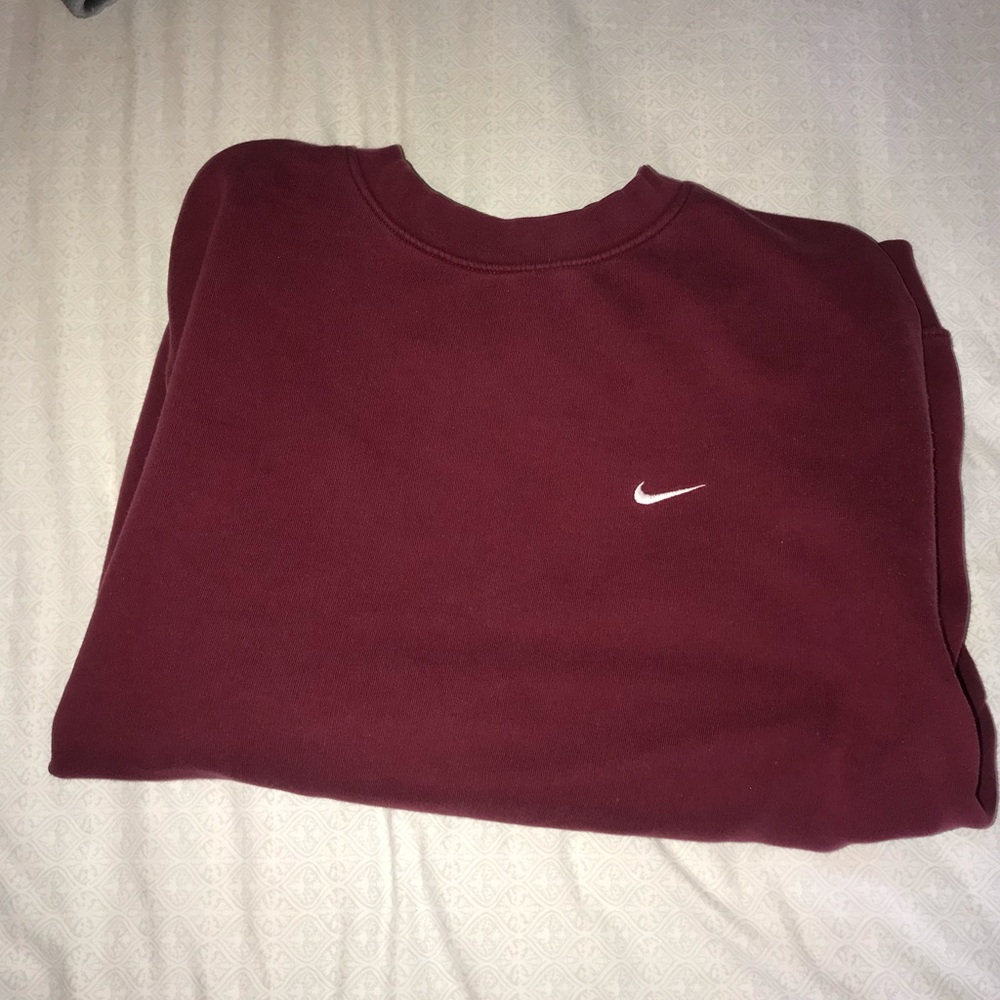 Burgundy Nike sweatshirt